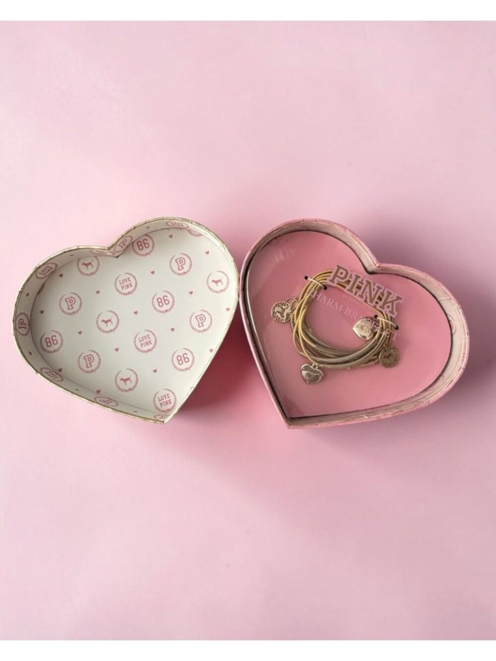 NIB PINK Victorias Secret Heart Box Gold-Tone Charm Bracelet Hair Tie Set
